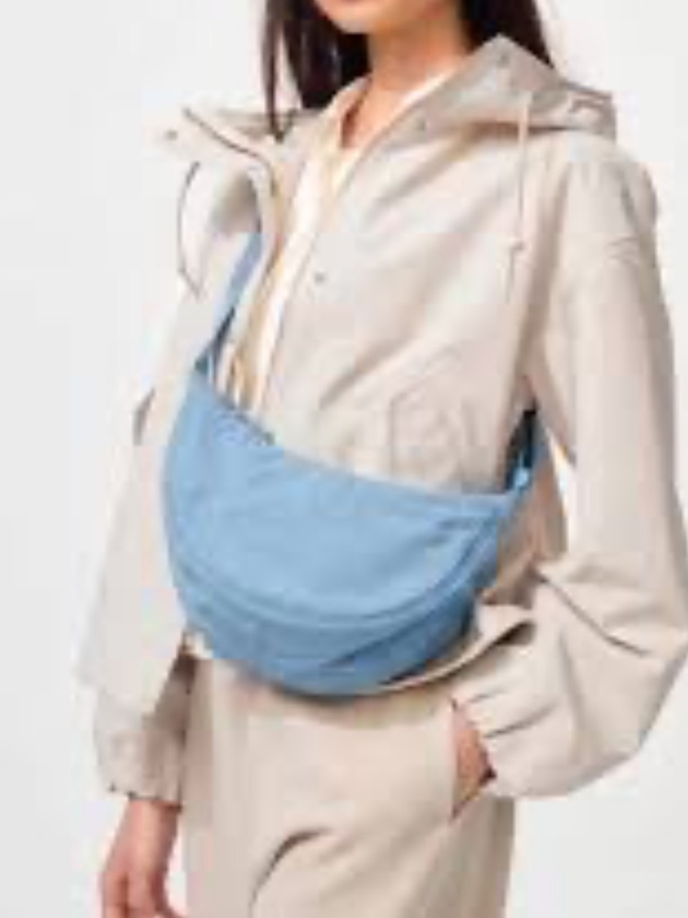 EUC UNIQLO Round Mini crossbody shoulder Bag